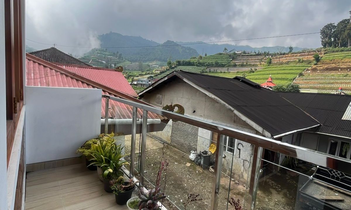 Mezanin Omah Wetan Penginapan Dieng (2)