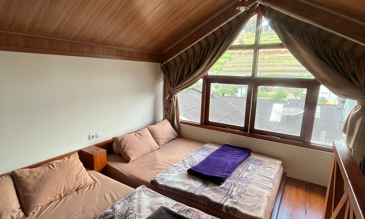 Mezanin Omah Wetan Penginapan Dieng (4)